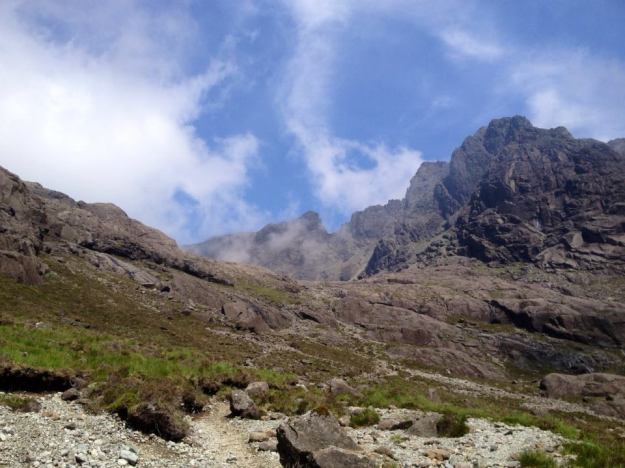 Scramble up to Coire Lagan
